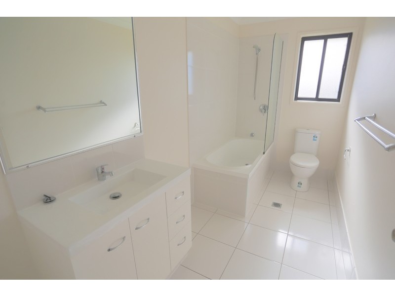 33 Falcon Crest, Emu Park QLD 4710