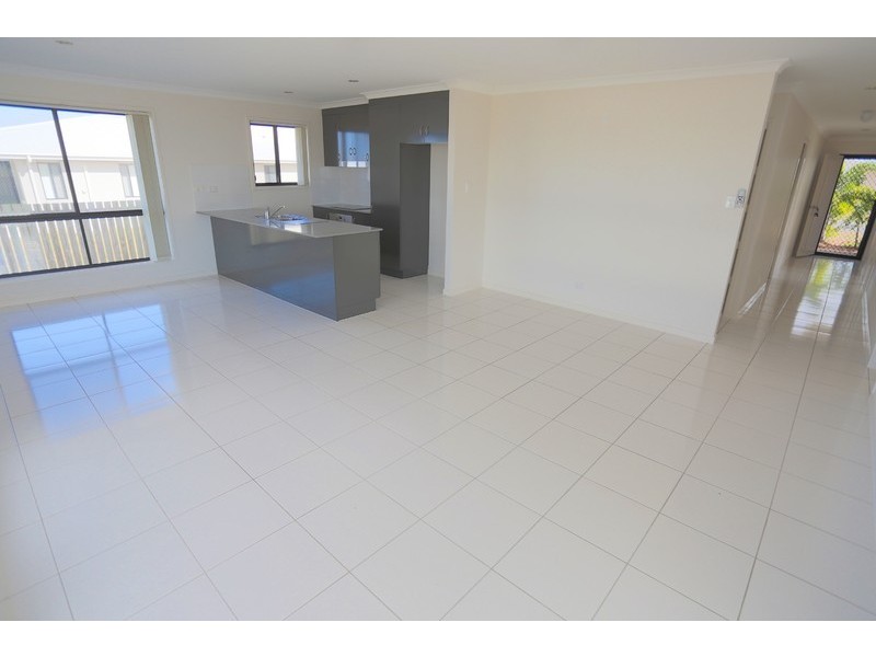 33 Falcon Crest, Emu Park QLD 4710