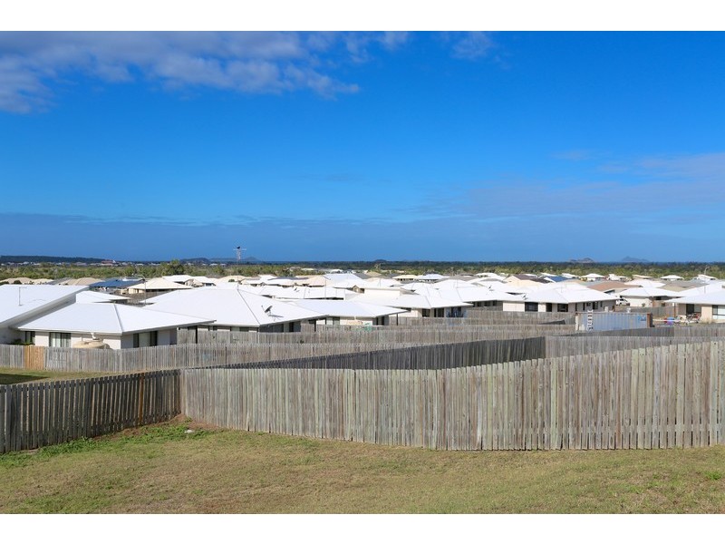 33 Falcon Crest, Emu Park QLD 4710
