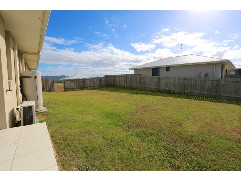 33 Falcon Crest, Emu Park QLD 4710
