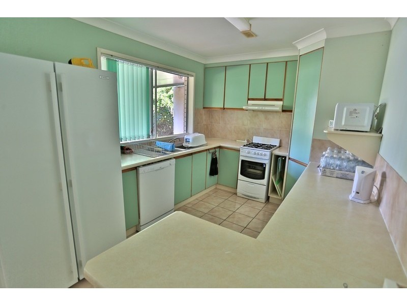 27 Ware Avenue, Causeway Lake QLD 4703
