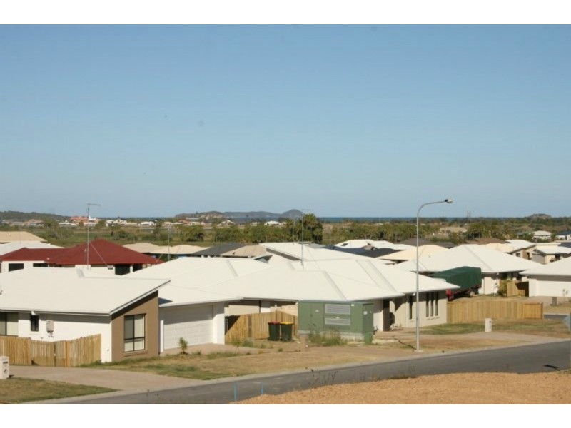 19 Falcon Crest, Zilzie QLD 4710