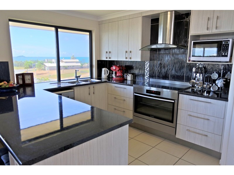 29 Paradise Way, Emu Park QLD 4710