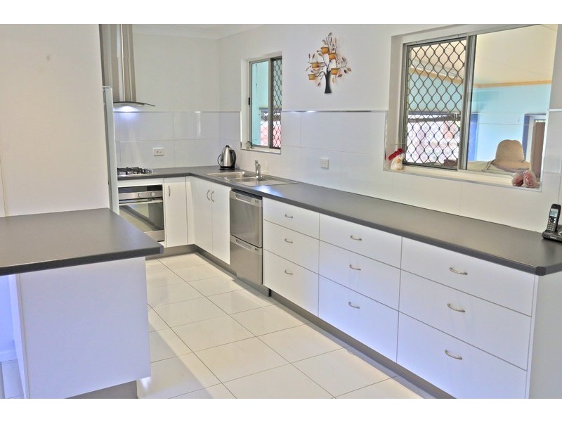 48 Nelson Street, Emu Park QLD 4710