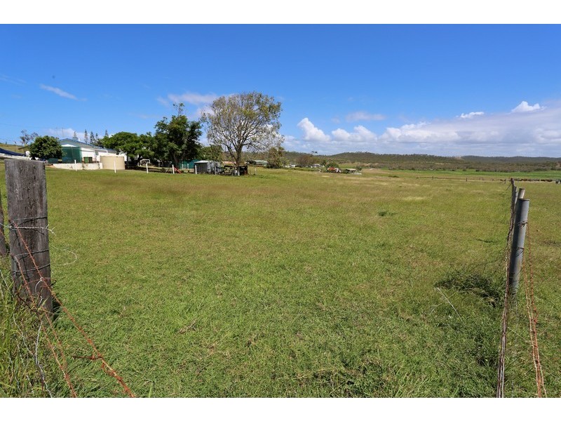 48 Nelson Street, Emu Park QLD 4710