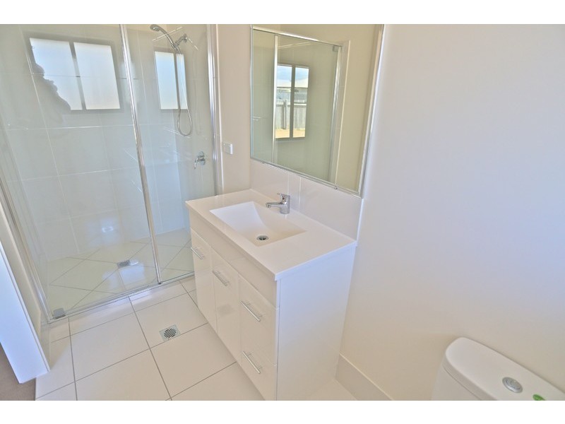 6 New Forest Road, Zilzie QLD 4710