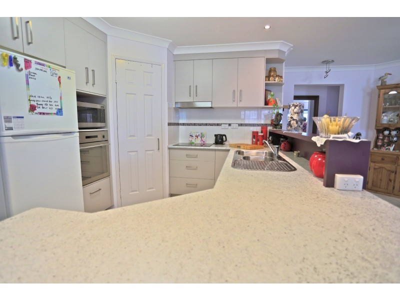 27 Nerita Avenue, Zilzie QLD 4710