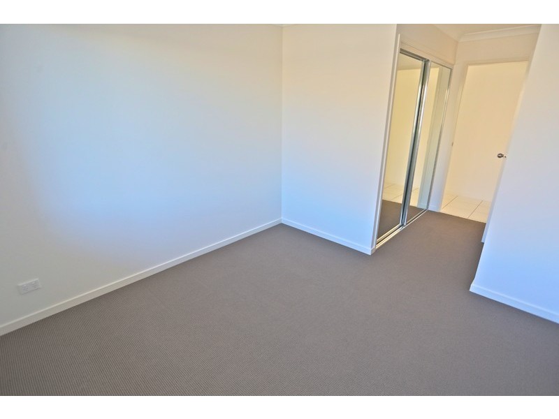 33 Outrigger Drive, Mulambin QLD 4703