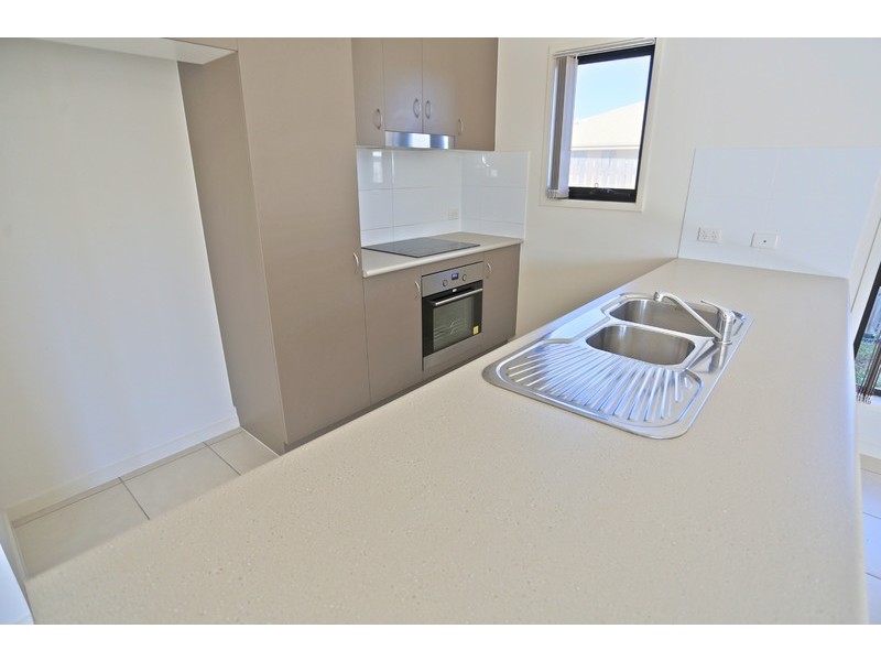 33 Outrigger Drive, Mulambin QLD 4703