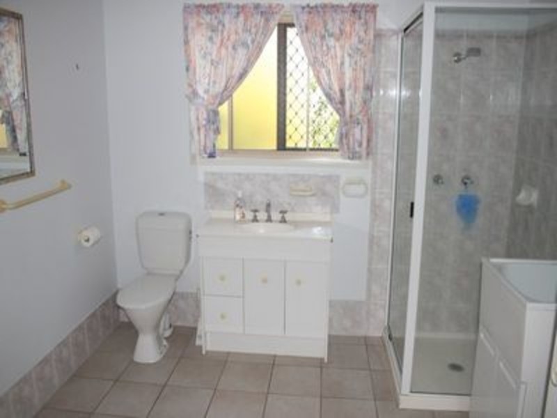 928 Scenic Highway, Kinka Beach QLD 4703