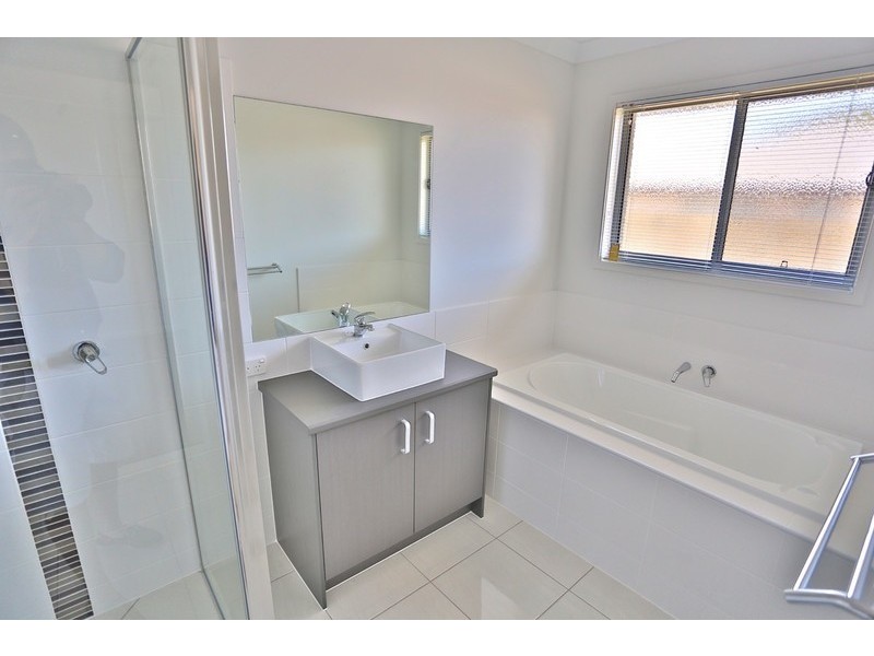 4 Barramundi Street, Mulambin QLD 4703