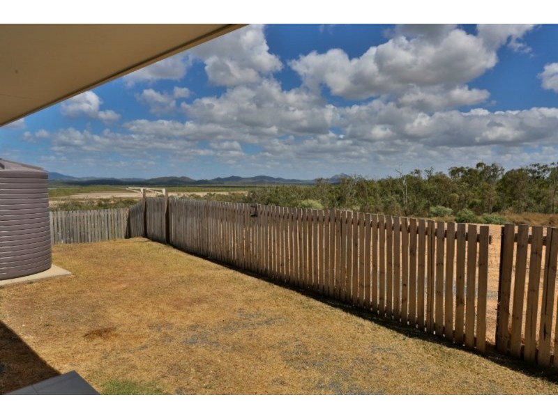 10 The Peak, Zilzie QLD 4710