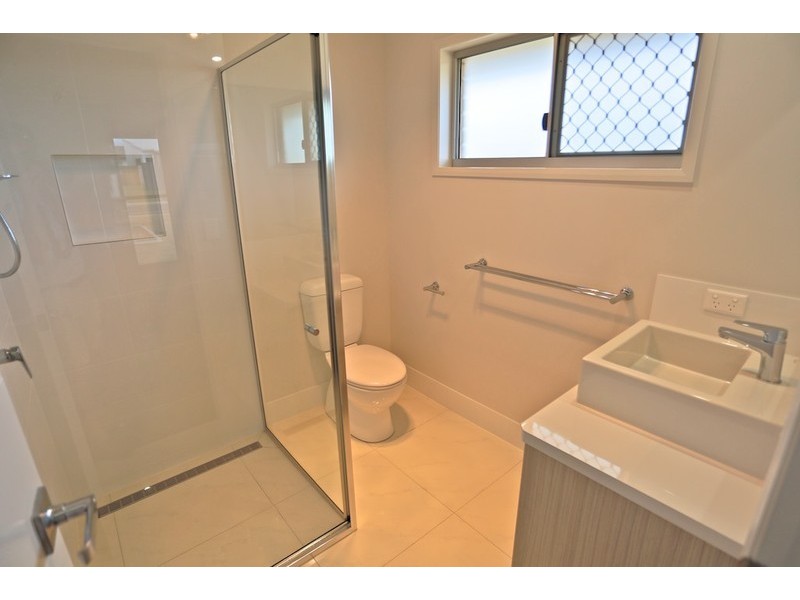 11 Hoop Avenue, Yeppoon QLD 4703