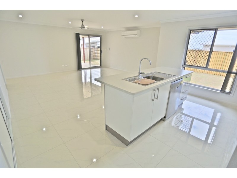 11 Hoop Avenue, Yeppoon QLD 4703