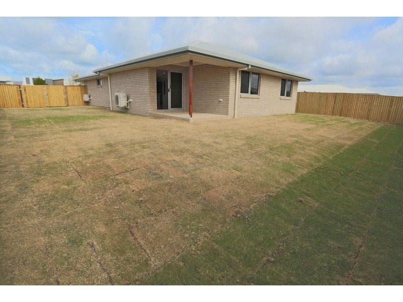11 Hoop Avenue, Yeppoon QLD 4703