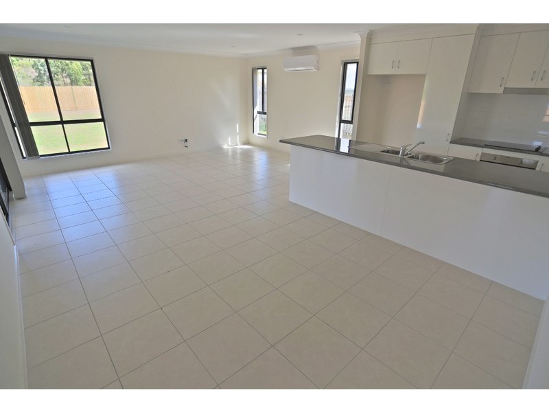 52 Eagle Heights, Zilzie QLD 4710