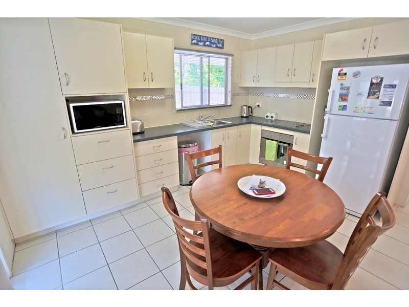 12 Phillip Street, Emu Park QLD 4710