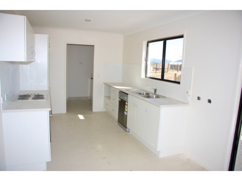 60 Valley Park Road, Zilzie QLD 4710