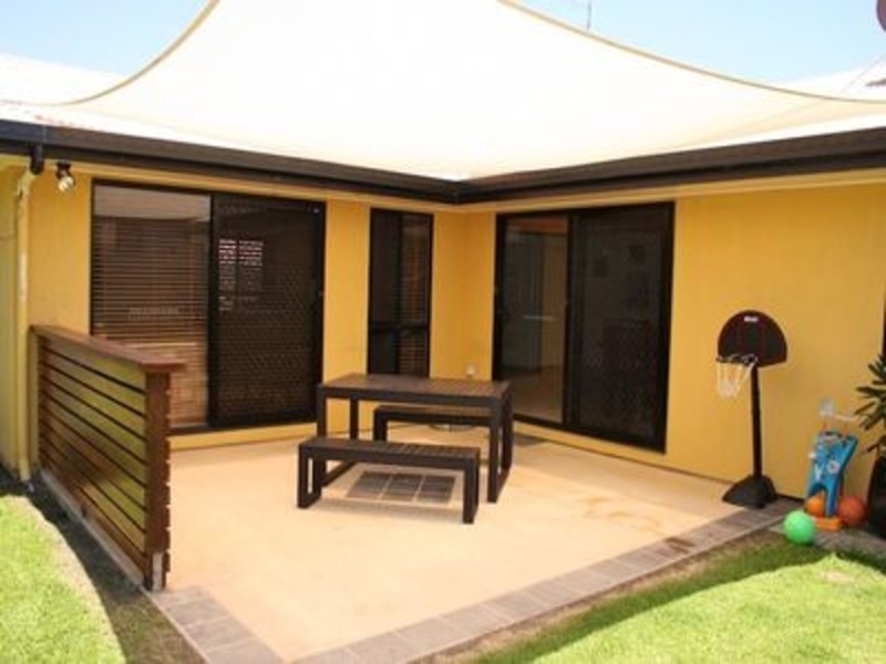 12 Triton Close, Emu Park QLD 4710