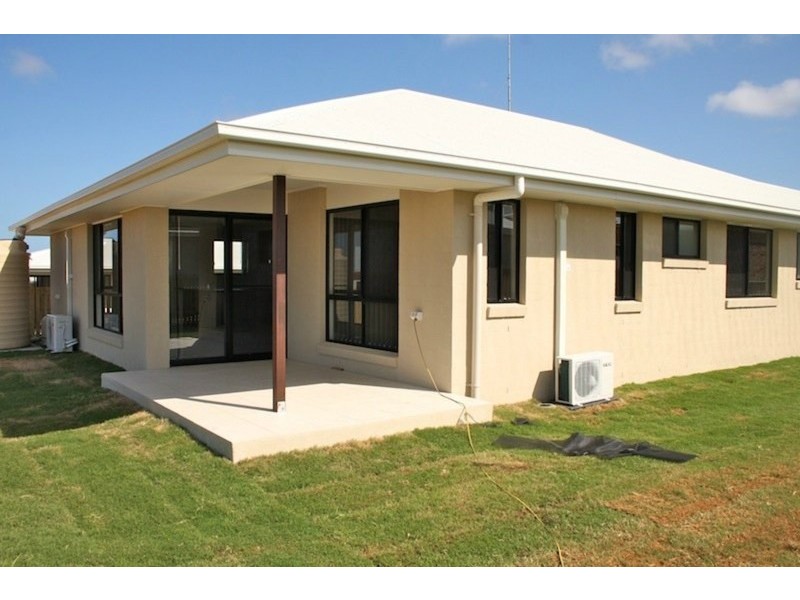 18 Falcon Crest, Zilzie QLD 4710