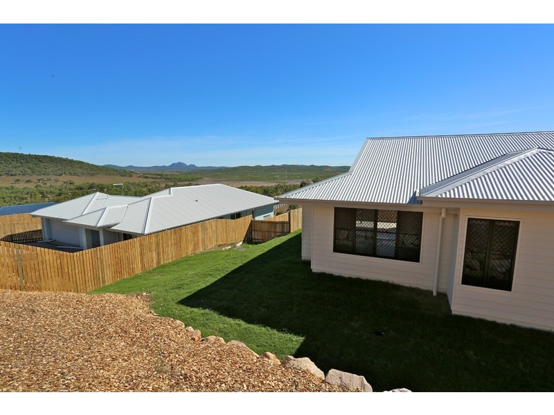 8 Barclay Avenue, Zilzie QLD 4710