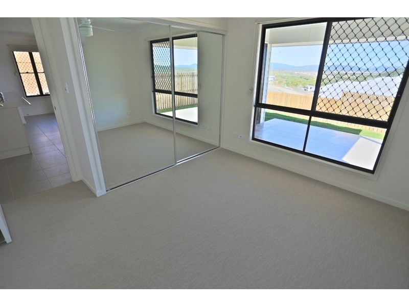 8 Barclay Avenue, Zilzie QLD 4710