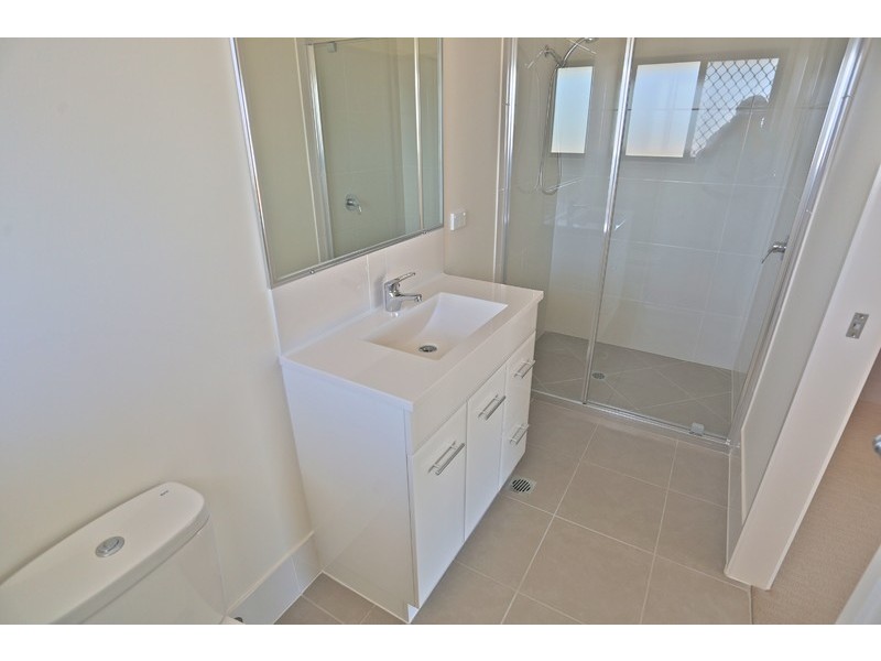 8 Barclay Avenue, Zilzie QLD 4710