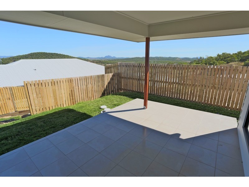 8 Barclay Avenue, Zilzie QLD 4710