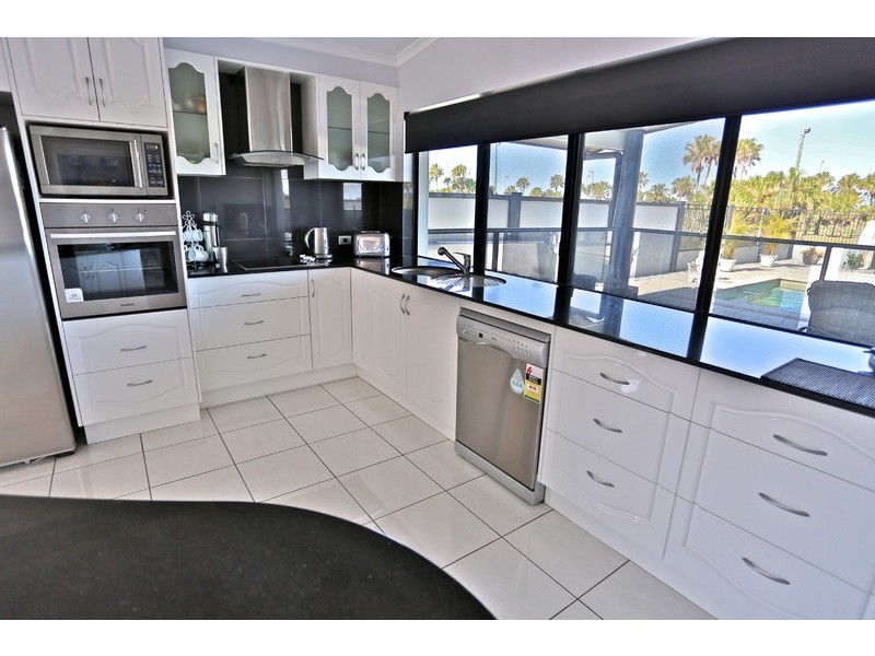 83 Monaco Drive, Zilzie QLD 4710