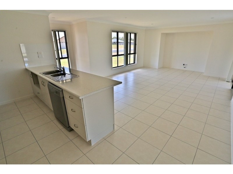 15 Sorrento Way, Zilzie QLD 4710