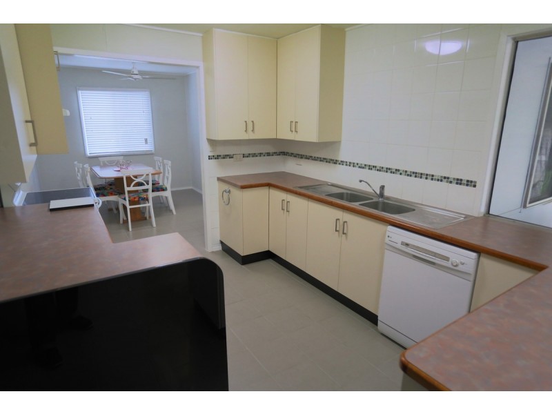 35 John Street, Emu Park QLD 4710