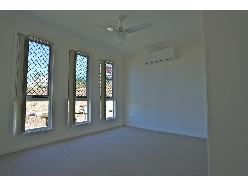 4 Barclay Avenue, Zilzie QLD 4710