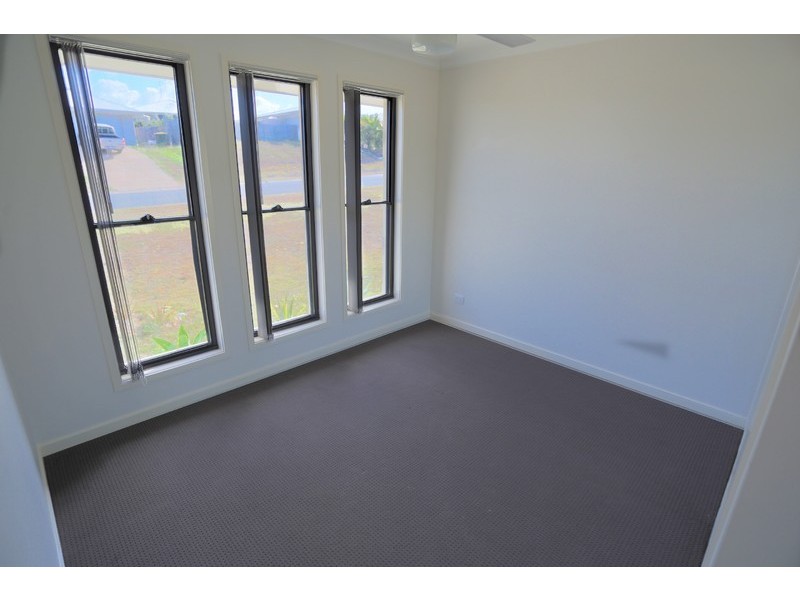 14 Falcon Crest, Zilzie QLD 4710