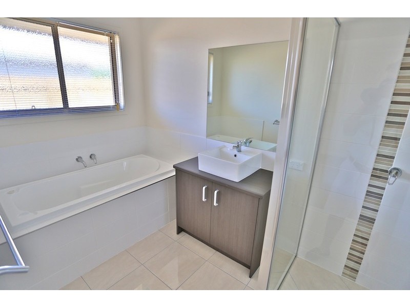 17 Beachside Circuit, Mulambin QLD 4703