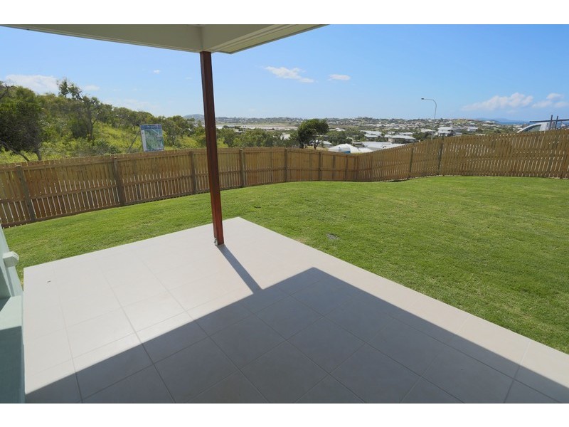 1 Barclay Avenue, Zilzie QLD 4710