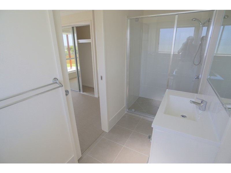 1 Barclay Avenue, Zilzie QLD 4710
