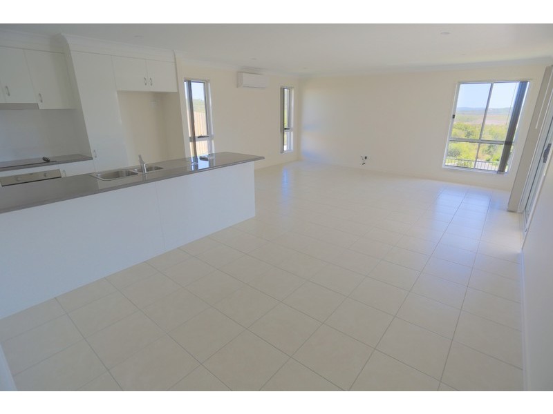 7 Ocean View Drive, Zilzie QLD 4710