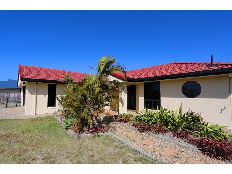 62 Amalfi Drive, Zilzie QLD 4710