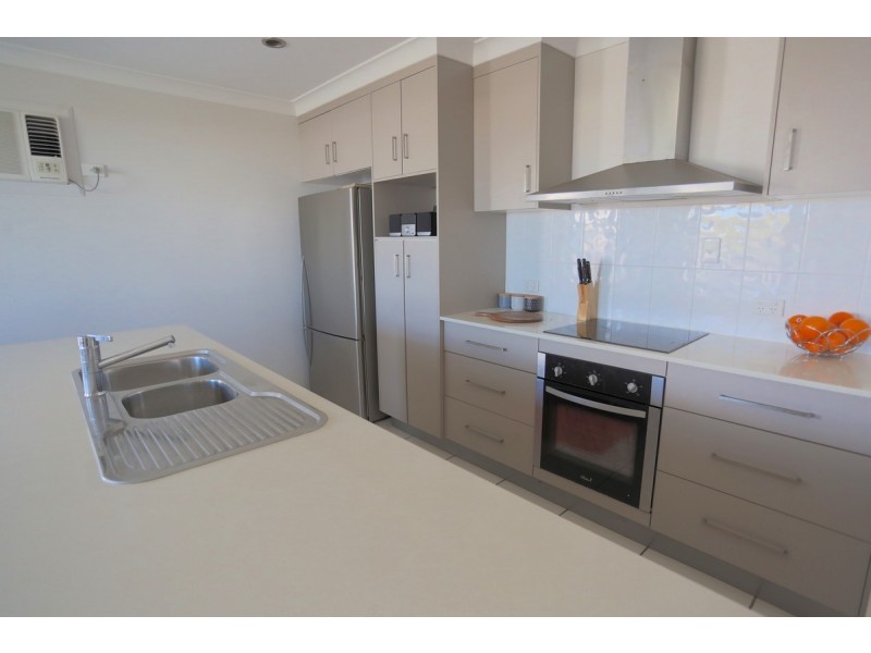 65 Valley Park Road, Zilzie QLD 4710