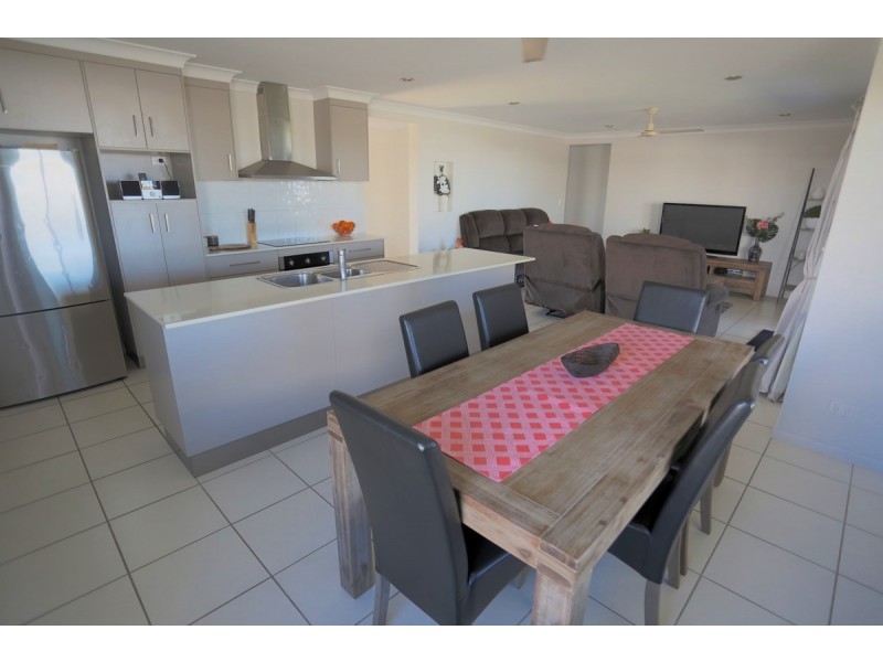 65 Valley Park Road, Zilzie QLD 4710