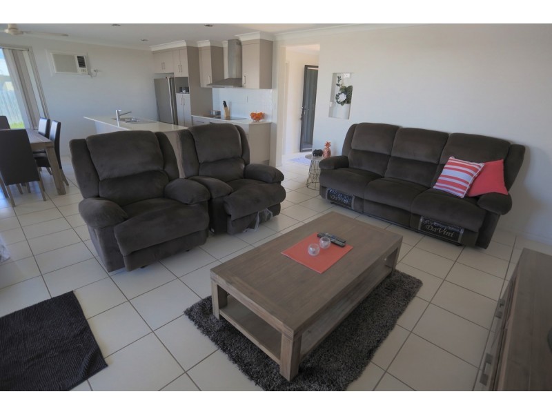 65 Valley Park Road, Zilzie QLD 4710