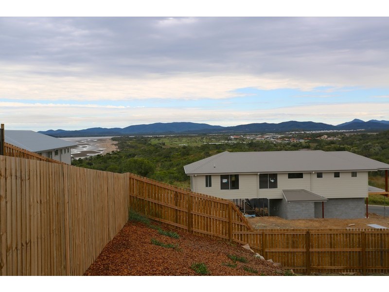 6 Ocean View Drive, Zilzie QLD 4710
