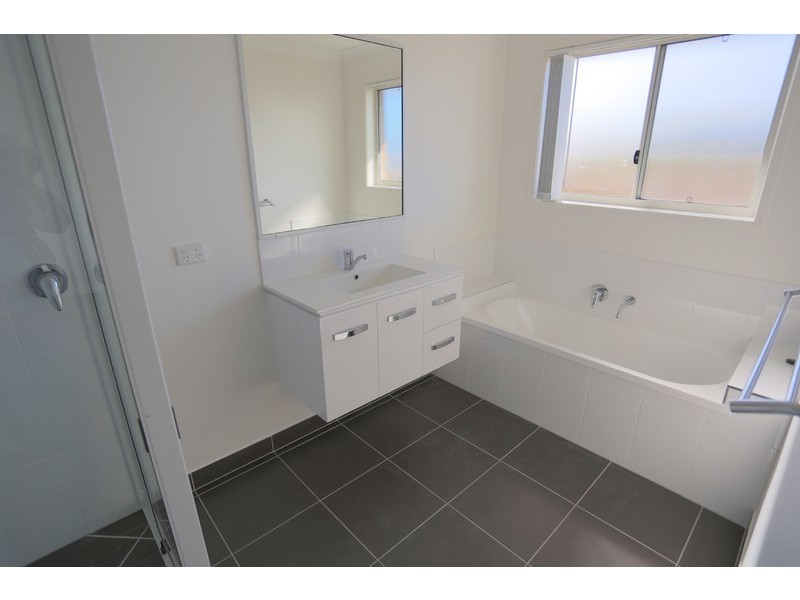 3 Barclay Avenue, Zilzie QLD 4710