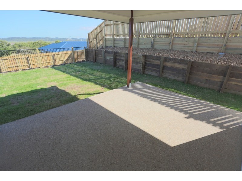 1 Seaspray Drive, Zilzie QLD 4710