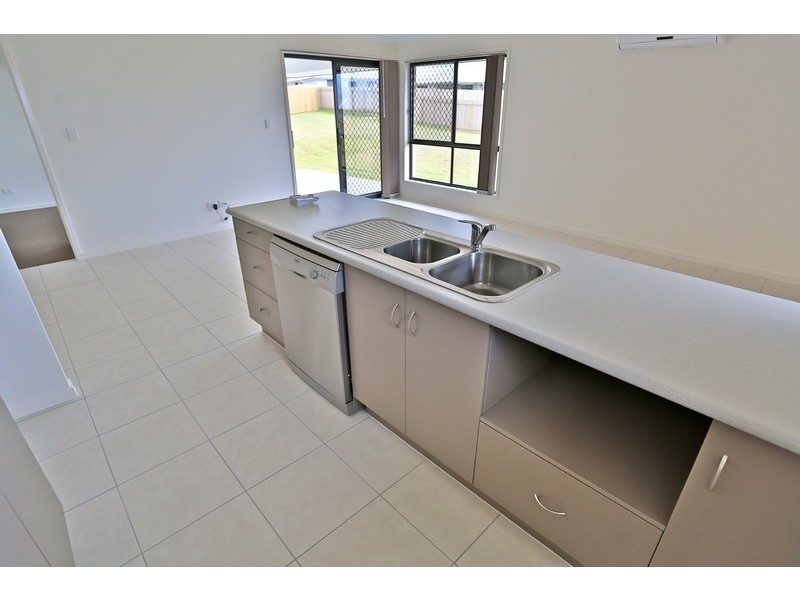 42 Timbers Beach Road, Zilzie QLD 4710