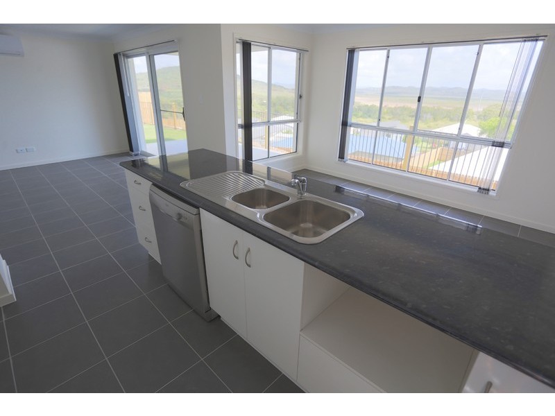 11 Ocean View Drive, Zilzie QLD 4710