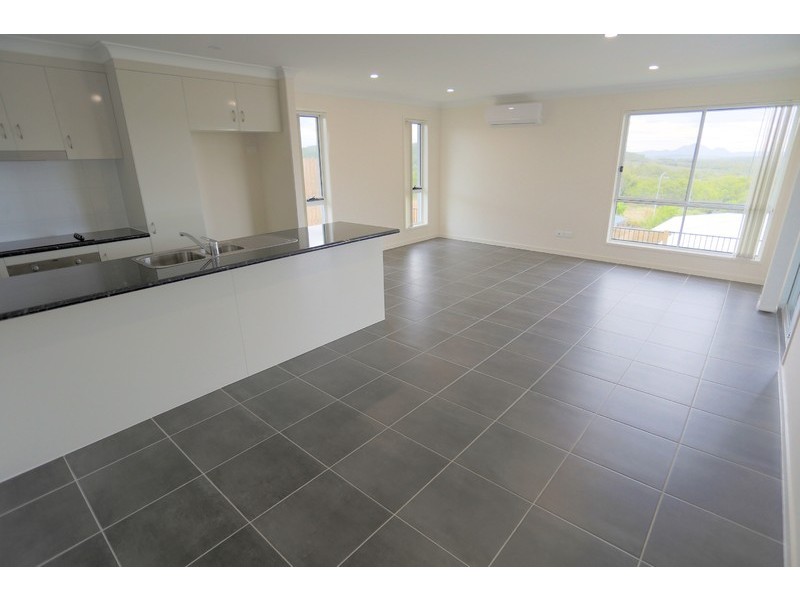 5 Ocean View Drive, Zilzie QLD 4710