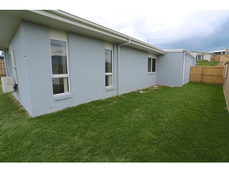 5 Ocean View Drive, Zilzie QLD 4710