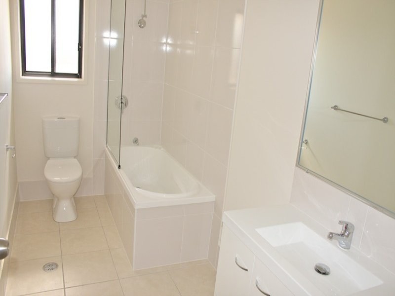 24 Falcon Crest, Zilzie QLD 4710