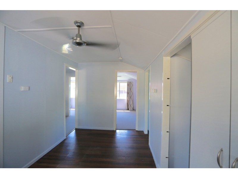 4 Dingwall Street, Keppel Sands QLD 4702